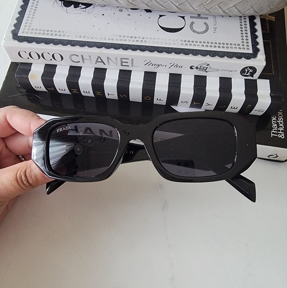 Prada Black Sunglasses Unisex Rectangle - Picture 3 of 11